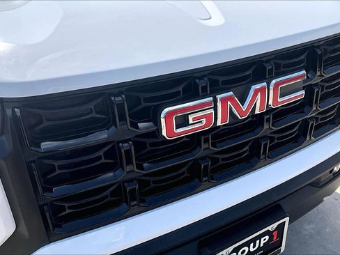 Used 2025 GMC Canyon Elevation w/ Convenience Package RWD image 30