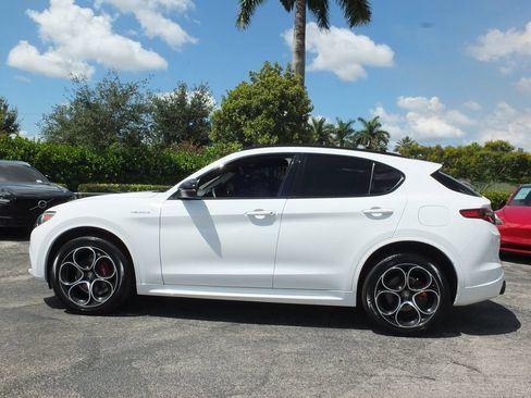 Used 2023 Alfa Romeo Stelvio Veloce AWD/4WD image 15