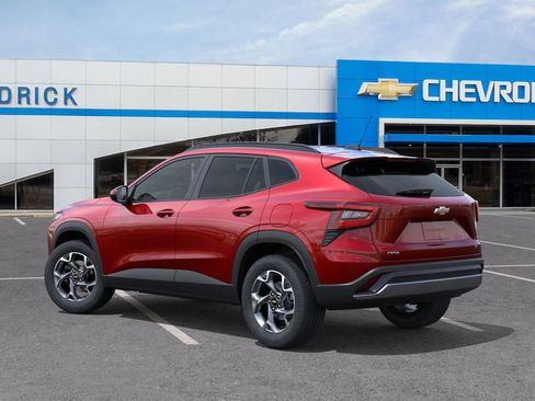 New 2026 Chevrolet Trax LT image 5