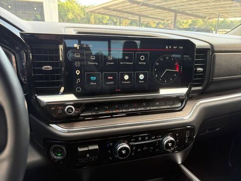 Used 2024 GMC Sierra 1500 SLT RWD image 10