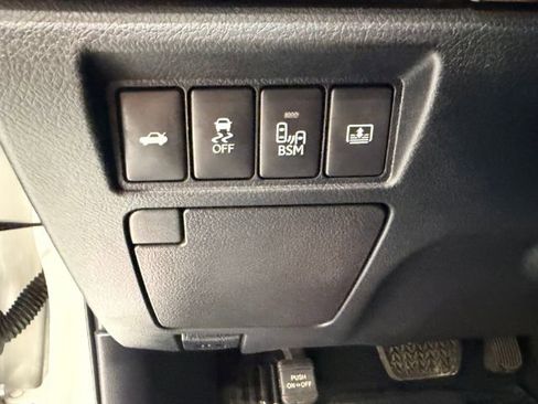 Used 2014 Toyota Avalon Limited FWD image 37