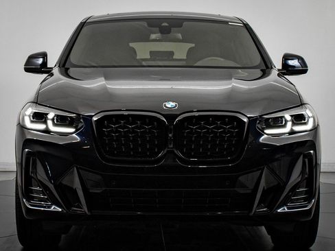 Certified 2025 BMW X4 xDrive30i w/ M Sport Package image 2