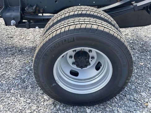 New 2026 Ford F350 XL AWD/4WD image 9