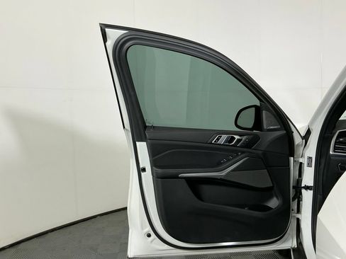 Used 2023 BMW X5 sDrive40i w/ Premium Package RWD image 4