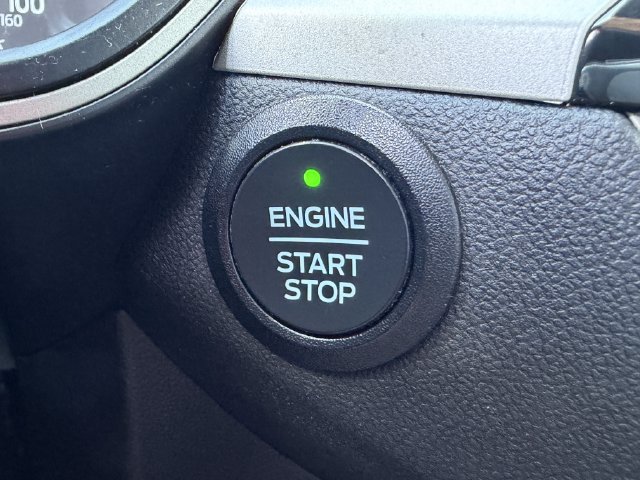 Used 2022 Ford Escape SE w/ SE Sport Appearance Package AWD/4WD image 19