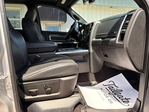 Used 2018 RAM 2500 Limited AWD/4WD image 12