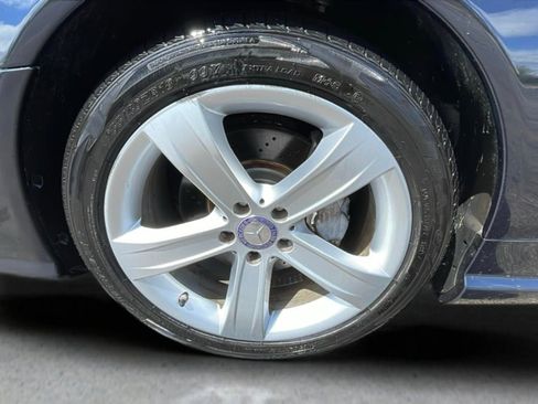 Used 2009 Mercedes-Benz SL 550 w/ Premium I Pkg image 39