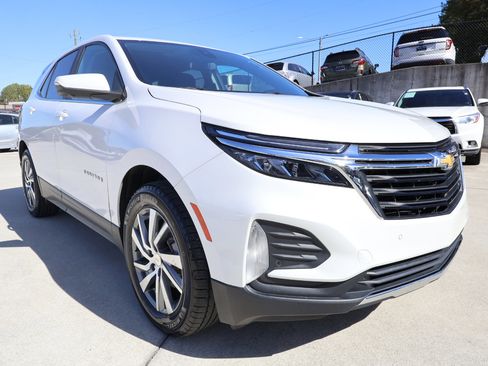 Used 2022 Chevrolet Equinox LT image 9