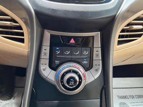 Used 2013 Hyundai Elantra GLS w/ Preferred Pkg FWD image 18