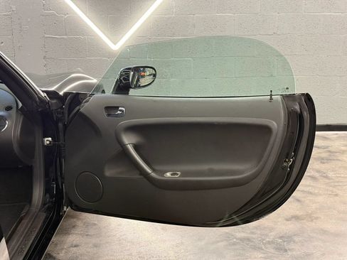 Used 2006 Pontiac Solstice Convertible w/ Premium Package RWD image 28