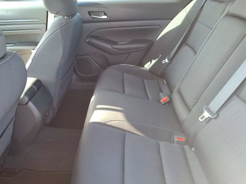 Used 2020 Nissan Altima 2.5 S FWD image 12
