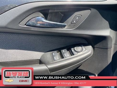 Used 2023 Chevrolet TrailBlazer LT FWD image 14