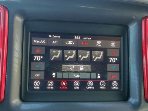 Used 2022 Dodge Challenger GT w/ Driver Convenience Group image 17