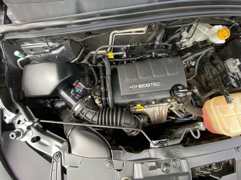 Used 2020 Chevrolet Trax LS w/ Tint and Cruise Package image 28