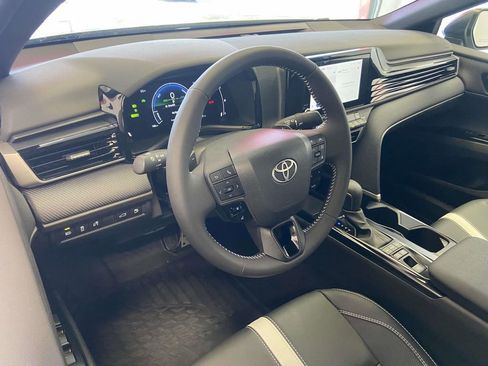 Used 2026 Toyota Camry SE image 13