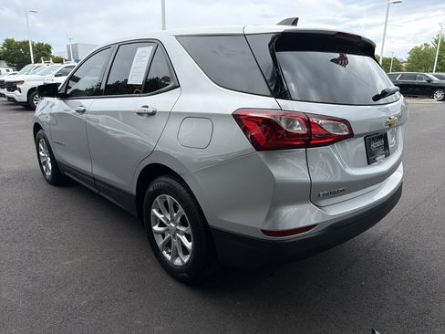 Used 2019 Chevrolet Equinox LS w/ LS Convenience Package image 8