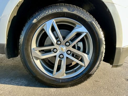 Used 2017 Chevrolet Equinox Premier w/ Enhanced Convenience Package image 20