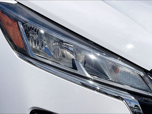 Certified 2023 Nissan Kicks S FWD image 30