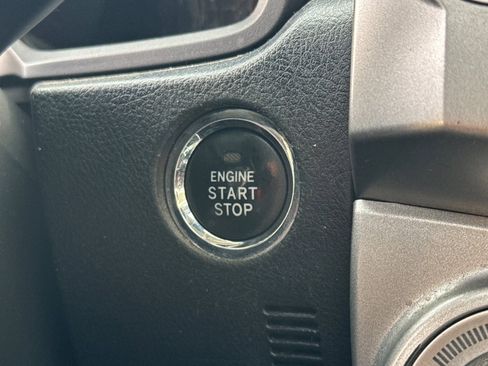 Used 2010 Toyota 4Runner Limited image 33