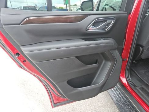 Used 2021 GMC Yukon SLE AWD/4WD image 11