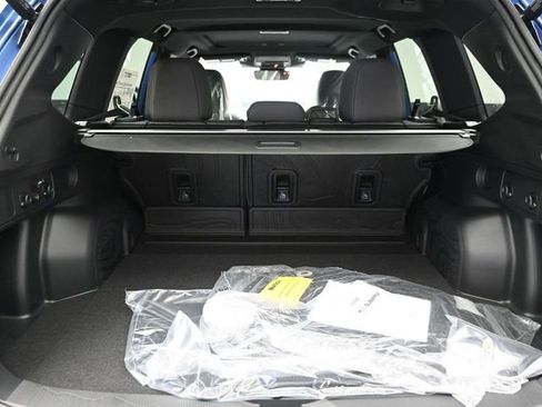 New 2026 Subaru Forester Premium image 5