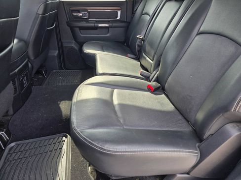Used 2015 RAM 1500 Laramie w/ Convenience Group AWD/4WD image 11