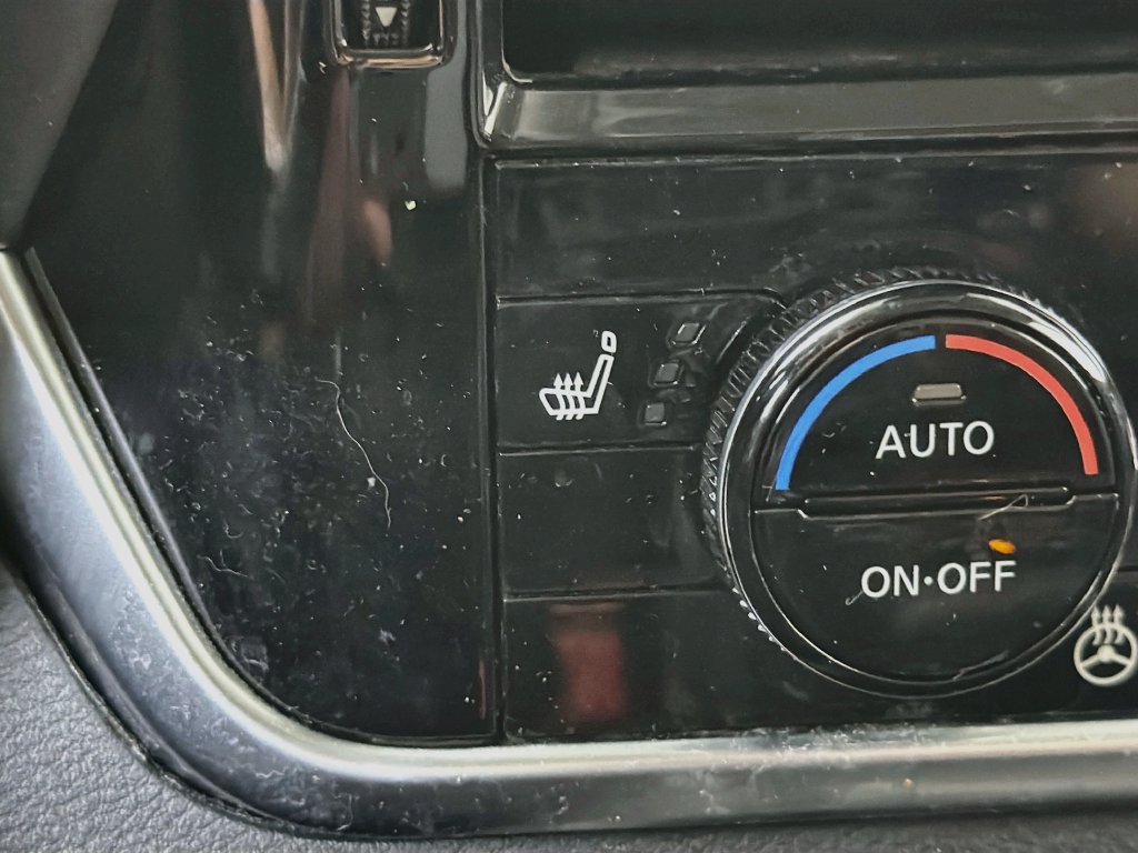 Used 2021 Nissan Rogue SL FWD image 23