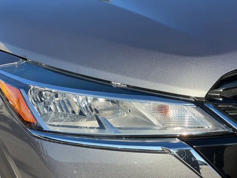 Certified 2023 Nissan Kicks SV image 33