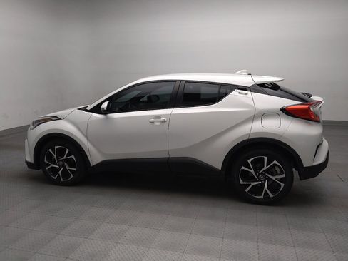 Used 2018 Toyota C-HR XLE image 3