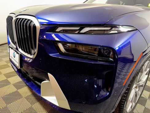 Certified 2024 BMW X7 xDrive40i w/ Premium Package AWD/4WD image 27