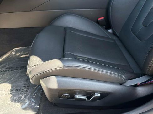 Used 2025 BMW M5 w/ Carbon Package AWD/4WD image 42