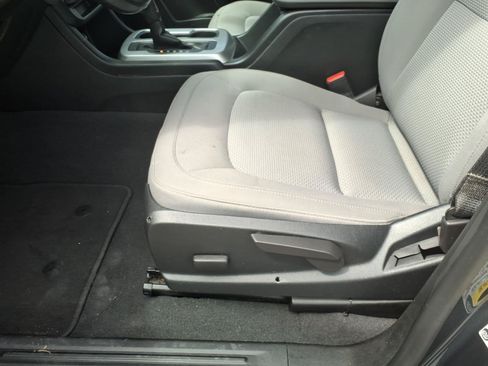 Used 2020 Chevrolet Colorado LT AWD/4WD image 16
