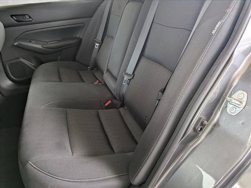 Used 2024 Nissan Altima 2.5 SV FWD image 18