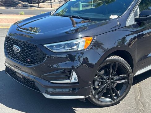 Used 2019 Ford Edge ST w/ Equipment Group 401A AWD/4WD image 2