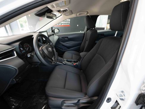 Used 2024 Toyota Corolla LE image 9