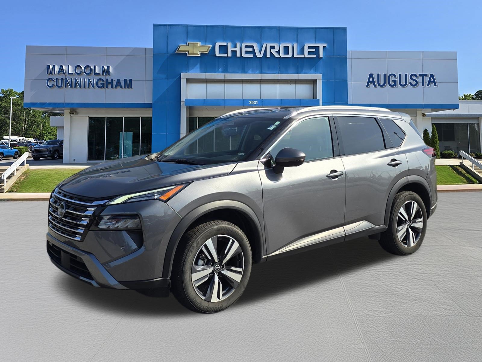 Used 2026 Nissan Rogue SL FWD image 1