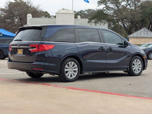 Used 2021 Honda Odyssey LX image 4