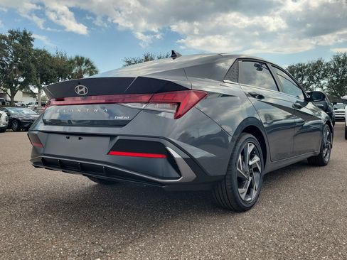 New 2026 Hyundai Elantra Limited image 4