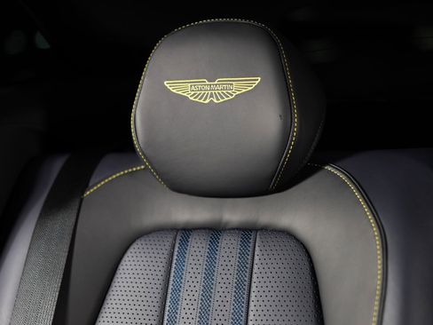 Used 2025 Aston Martin DBX 707 image 26