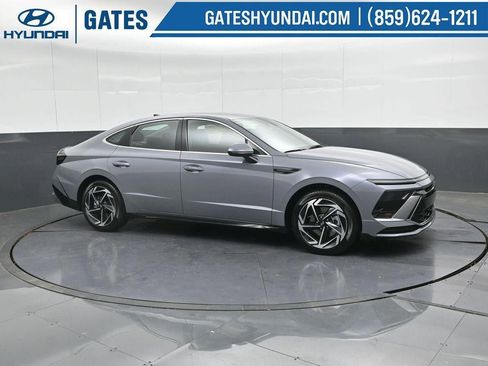 New 2026 Hyundai Sonata SEL image 1