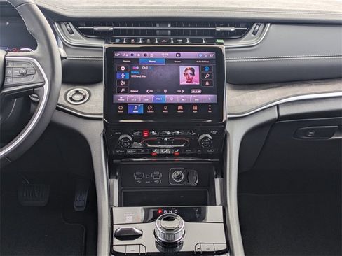 New 2025 Jeep Grand Cherokee Limited 4xe image 19