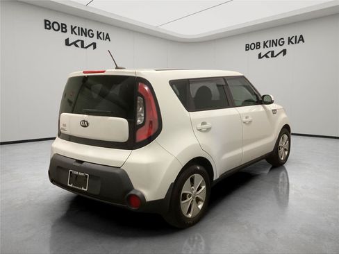 Used 2015 Kia Soul FWD image 5