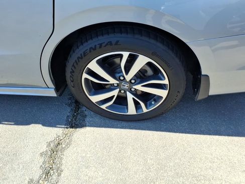Used 2021 Honda Odyssey Touring image 7
