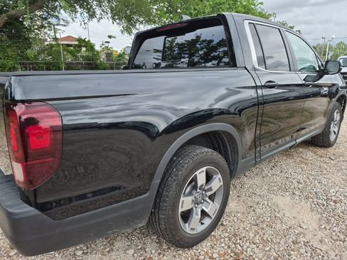 Used 2025 Honda Ridgeline RTL image 3