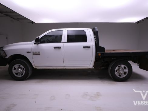 Used 2015 RAM 2500 Tradesman w/ Chrome Appearance Group image 2