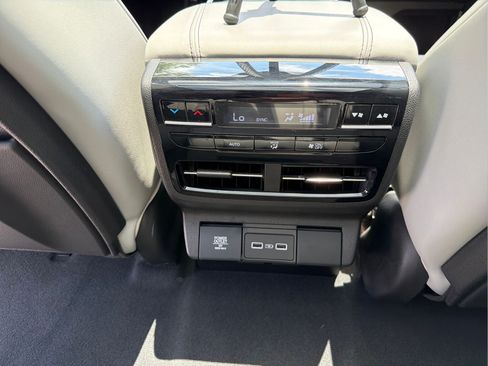 Used 2024 Acura MDX FWD w/ Technology Package image 33