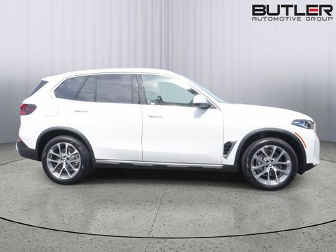 New 2026 BMW X5 sDrive40i w/ Climate Comfort Package RWD image 7