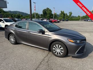 Used 2022 Toyota Camry LE FWD video 1