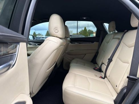 Used 2017 Cadillac XT5 FWD image 15