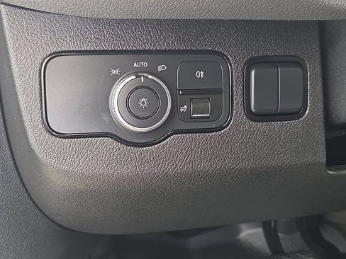 Used 2021 Mercedes-Benz Sprinter 2500 image 30